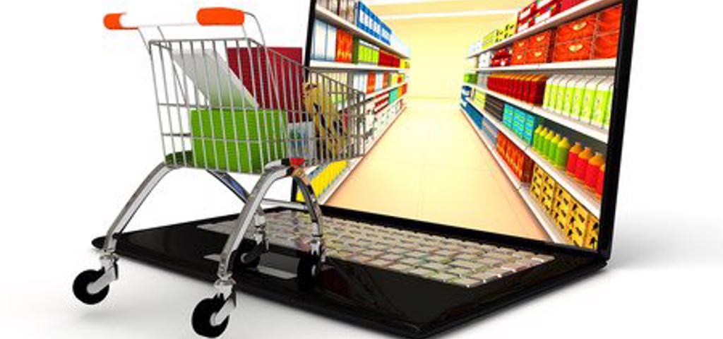 Με λιγότερα και φθηνότερα προϊόντα γεμίζει το ηλεκτρονικό «καλάθι» των καταναλωτών